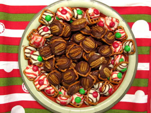 A holiday office party can be as elaborate or simple as you decide to make it.