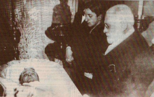 Senator Lisandro de la Torre at the funeral of Senator-elect Enzo Bordabehere, June 30, 1935.