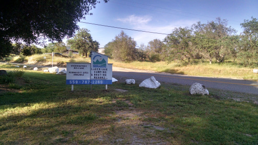 Lakeridge Campground is located in Sanger, California on Sunnyslope Road.