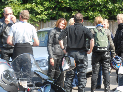 Nothing like a good old chin wag before setting off with the other members!