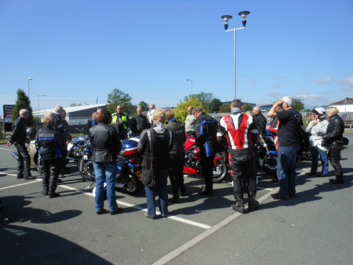 Mike briefing the members on the Wales trip 2014.
