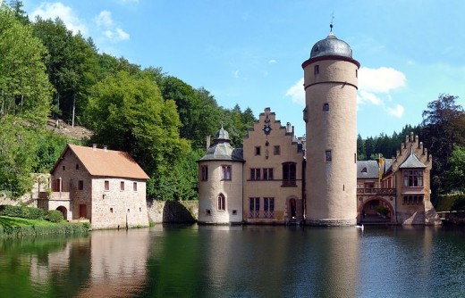 Schloss  Mespelbrunn