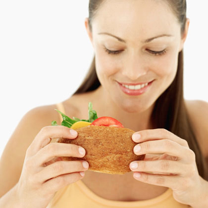 Eating a salad roll helps you lose weight, and its lower calories too!