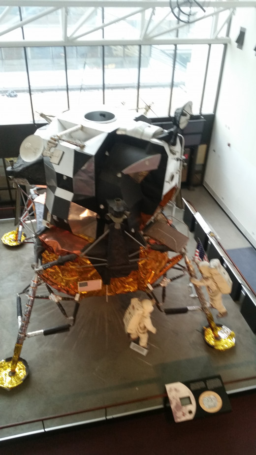 A craft like this one helped Neil Armstrong and Buzz Aldrin walk on the Moon!