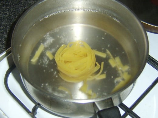 Cooking dried tagliatelle
