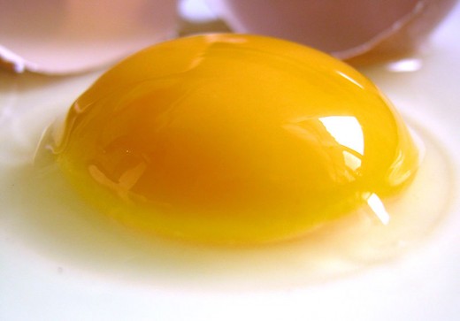 Egg yolk for hair mask