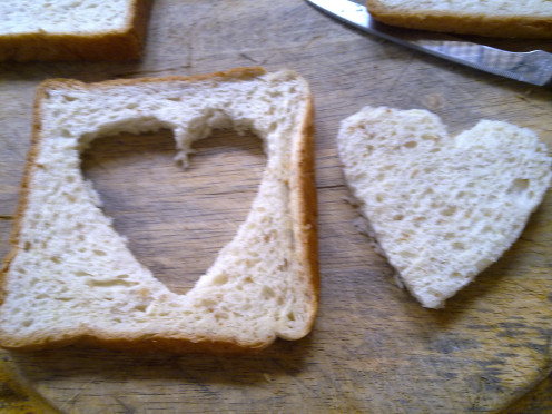 Remove the inner heart. You will toast it later