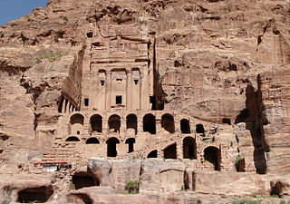 The Urn Tomb, Petra