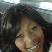 Lisa Vee profile image