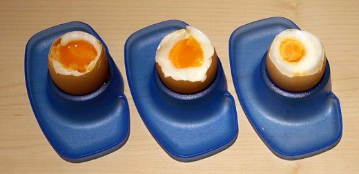 Boiled eggs, Soft boiled to hard boiled from left to right.