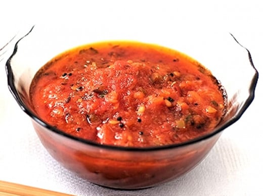 A Sweet Bengali Tomato Chutney Recipe