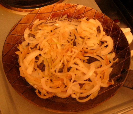 Fry the onion.