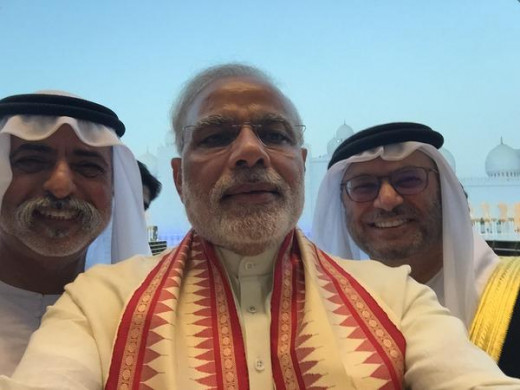 Modi with HH Sheikh Nahyan bin Mubarak Al Nahyan & HE Dr. Anwar Gargash at the Sheikh Zayed Grand Mosque
