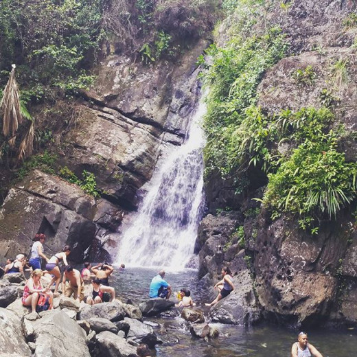 Once you are out of breath from that 30+ min hike up the trail, your left in awe again at the amazing water fall waiting for you. 