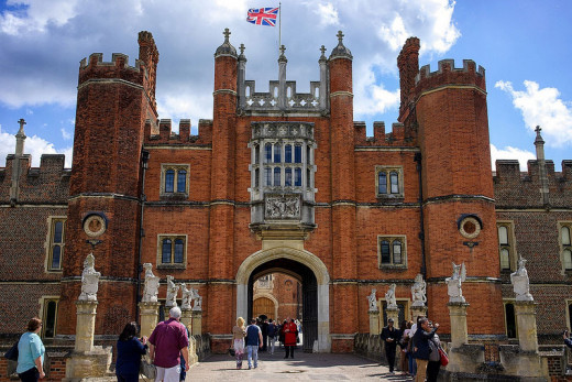 Haunted Places in London; Hampton Court Palace