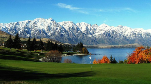 Kelvin Heights, Queenstown Golf Club