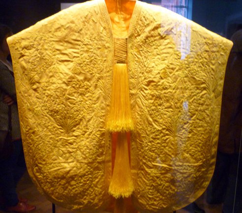 Cloth from Spider Silks