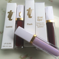 Look sexy with Dragon's Blood: new true lipz lip gloss