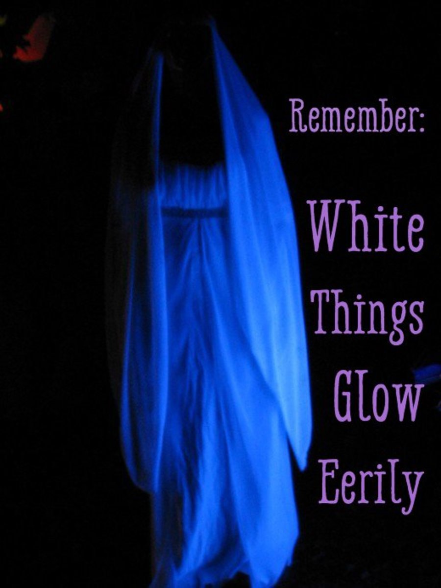 What to Wear to a Black Light Party: Clothes and ...