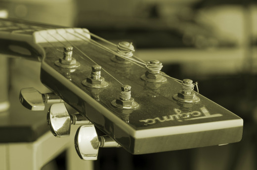 Smooth Tuning Pegs