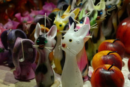 Cat candle wax. 