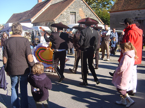 Mariachis in French festival