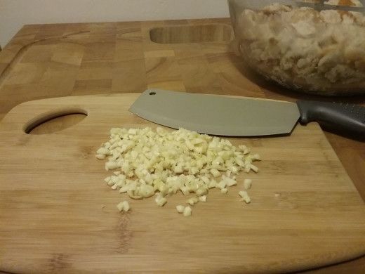Chop up the garlic as coarse or as fine as you prefer.