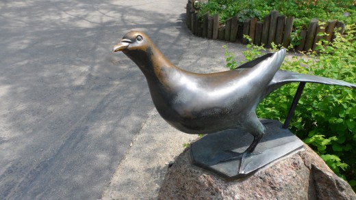 The Cincinnati Zoo's Martha Statue