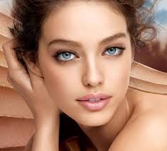 Just to be clear these are not my photos. All credits go to those who own it. There is no copyright intended. Also this is a perfect example of natural looking makeup.