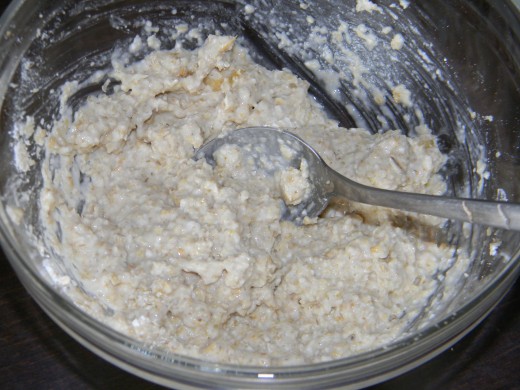 Your oatmeal scrub is now ready to be applied to your face and neck.