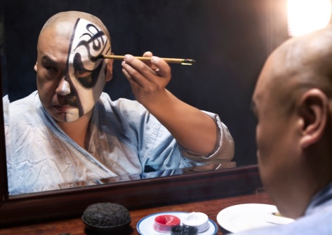 Limit your use of heavy makeup if your skin is acne prone.