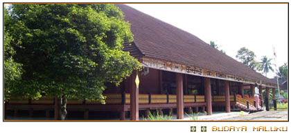 Maluku Traditional House - The Baeleo House  doffish.wordpress.com