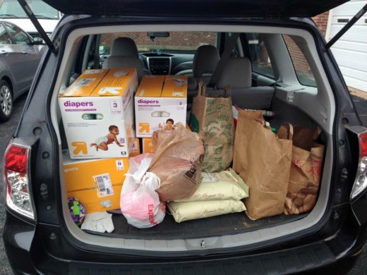 Saint Louis Residents Deliver Donations