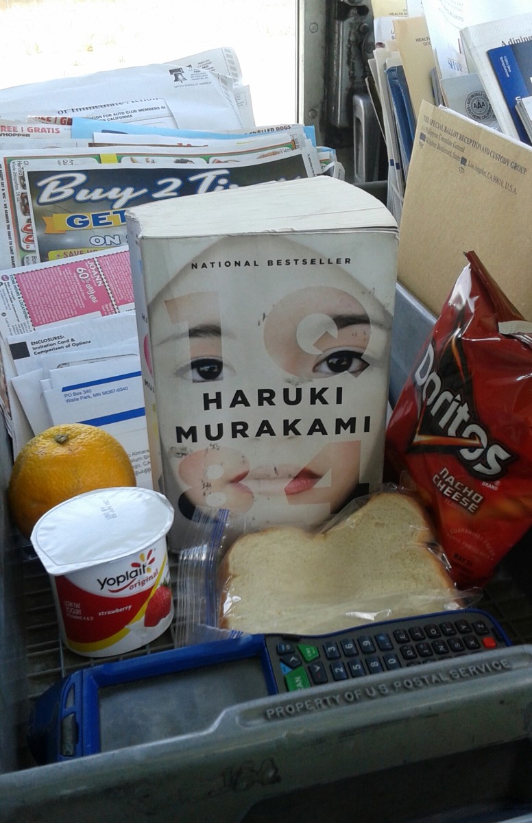 1Q84 Book Review - Lunchtime Lit with Mel