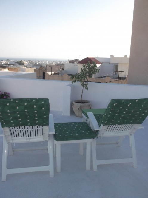 When all the work is done it's time to relax on the roof terrace and take in the view over the Gulf of Hammamet