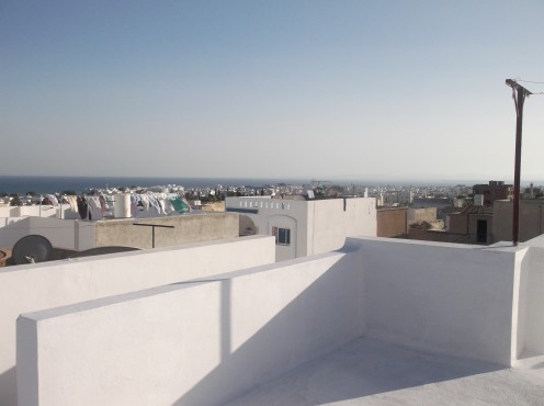 The private houses have rooftop terraces over The Gulf of Hammamet. Flat roofs have their advantages but would be little use back in the UK with all the rain!