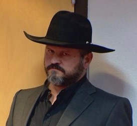 Loren Brewer (aka. Loren Martin, Loren Adcock)