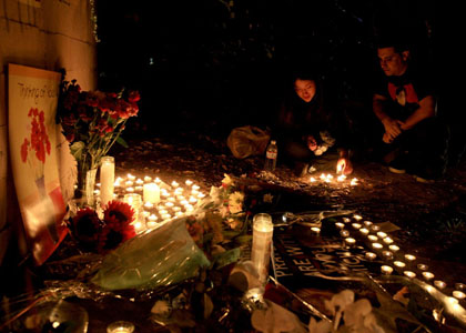 Fans Mourning for Michael