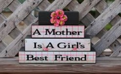 How To Be A Mother And A Best Friend At The Same Time?