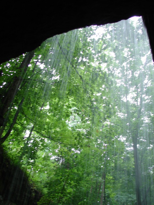 Behind Spring Falls. Note the same moss on the top right side.