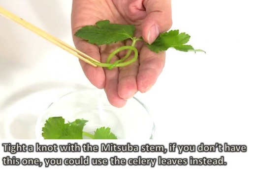 tight a knot with the stem of Mitsuba