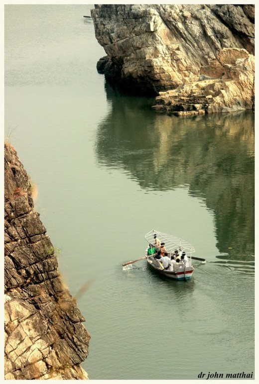 Boating in the Narmada Gorge