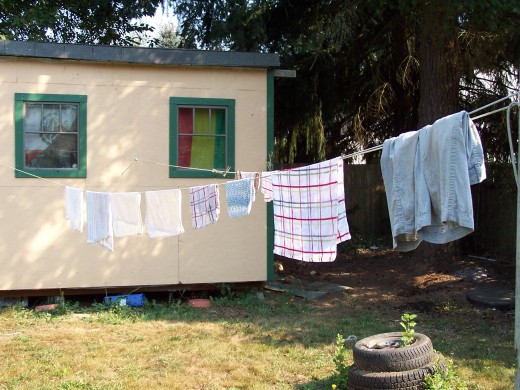 A good writer could write an interesting story about clothes drying on a line.