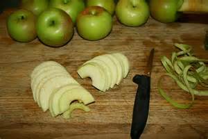 cutting apple slices