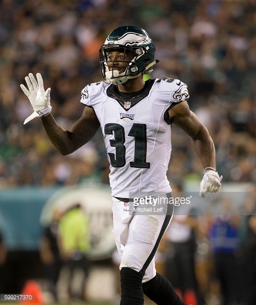 Philadelphia Eagles CB Jalen Mills needs to use those fingers for tackling, NOT waging.