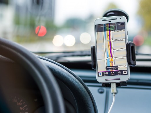 Use your mobile to earn you money with Uber or Lyft