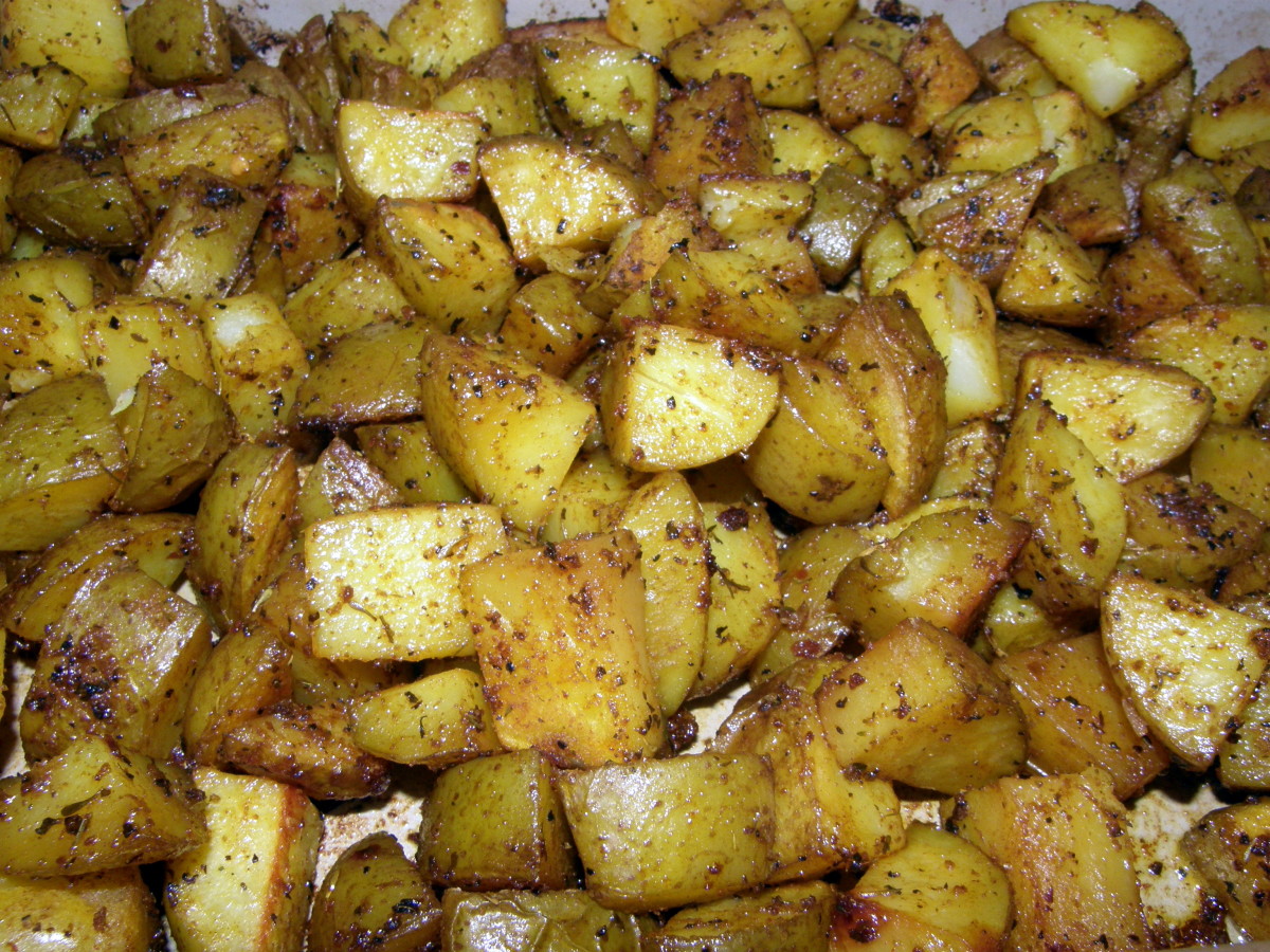 How To Make Baked Spiced Turmeric Potatoes, plus the Health Benefits of Turmeric