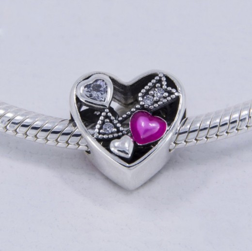 Love Struck Charm