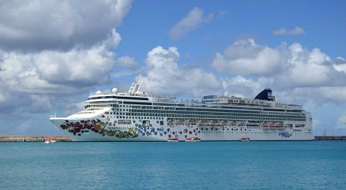 St. Kitts Cruise Port: Attractions, Shopping, and Beaches St. Kitts Cruise Port: Attractions, Shopping, and Beaches