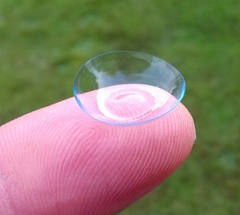 Switching to Contact Lenses - A Personal Story Switching to Contact Lenses - A Personal Story